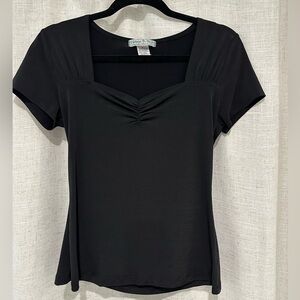 Sweetheart Neckline, Stretchy Comfortable Top, Perfect for Work or Going Out!